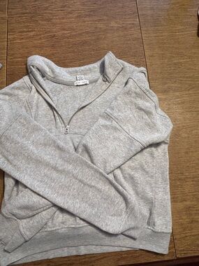 Everyday Half-Zip Sweatshirt - Light Gray
